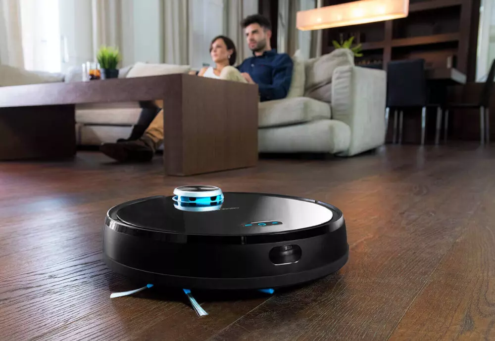 self cleaning brush robot vacuum